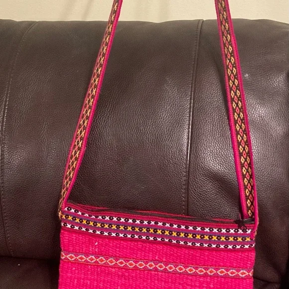 Colorful Woven Shoulder Bag - Picture 2 of 5